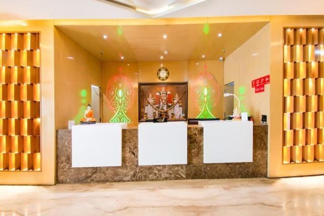 Hotel Lorven Βιζαχαπατνάμ Εξωτερικό φωτογραφία