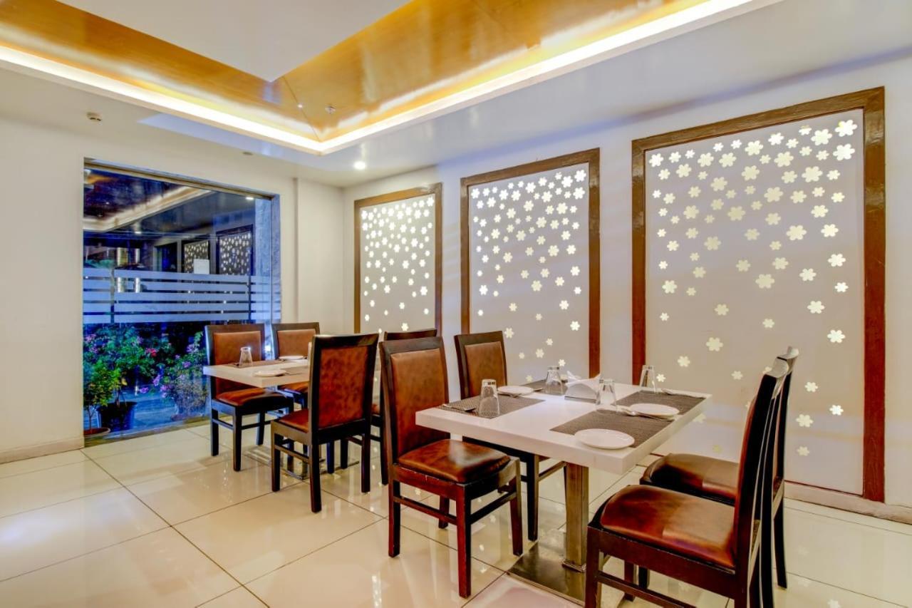 Hotel Lorven Βιζαχαπατνάμ Εξωτερικό φωτογραφία