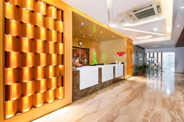 Hotel Lorven Βιζαχαπατνάμ Εξωτερικό φωτογραφία